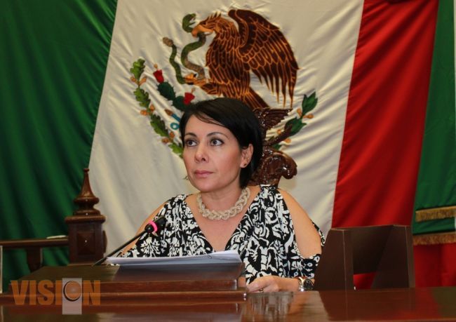 Designación de notarios públicos en Michoacán debe ser reglamentado: Ligia López Aceves.