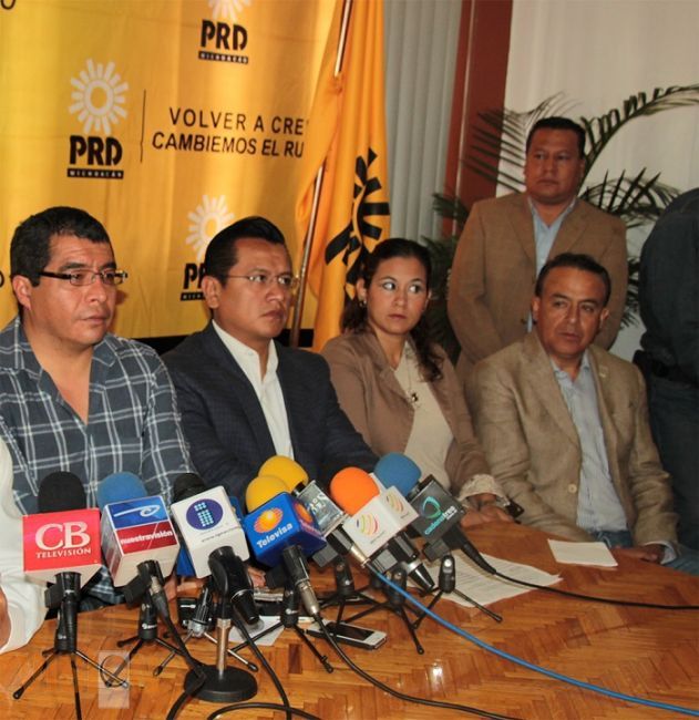 El PRD Michoacán va por 155 mil firmas para echar atrás la reforma energética: Torres Piña