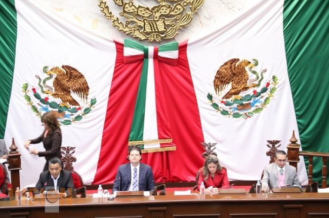 Solicta Ejecutio autorización para desincorporar predios de su propiedad.