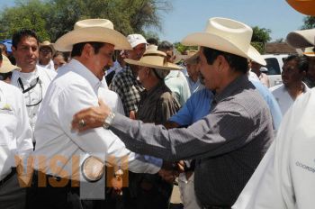 El trabajo coordinado ayuda al crecimiento de las comunidades: Leonel Godoy Rangel
