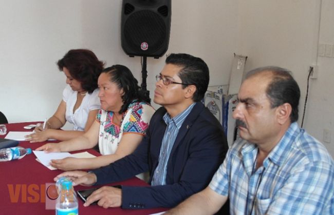 Escucha Antonio Sosa peticiones de productores mezcaleros 