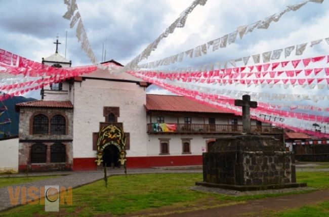 Angahuan, mantiene sus ancestrales raíces culturales