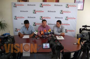PAN y PRD han devaluado la vida democrática de México : Mauricio Montoya