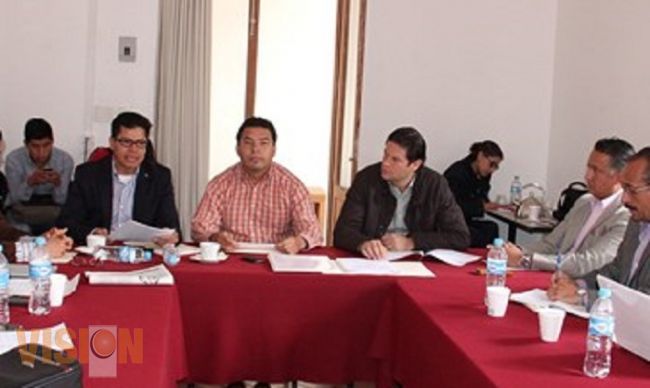 Analizan diputados propuestas de aspirantes al Consejo Económico y Social de Michoacán