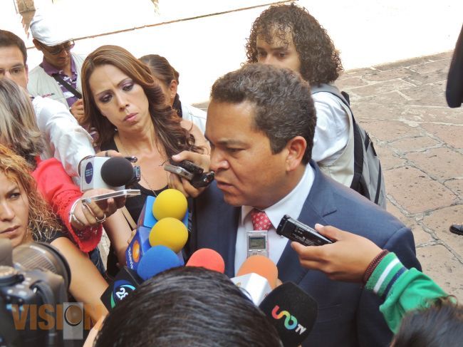 Invitan a EPN para presidir festejos patrios en Michoacán.