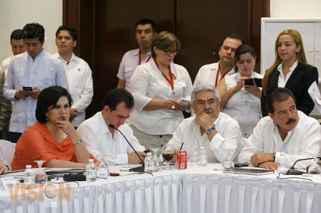 Senadores del PRI y PVEM abordan 17 temas principales, destaca Chon Orihuela
