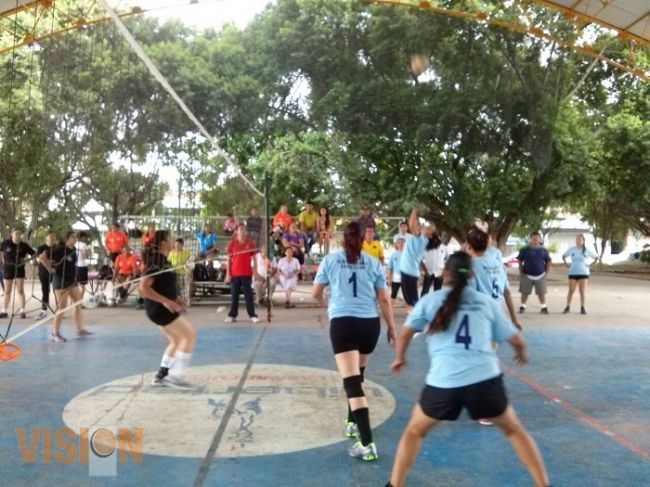 Gana Uruapan el Torneo Femenil de Voleibol organizado por el ISSSTE en Apatzingán