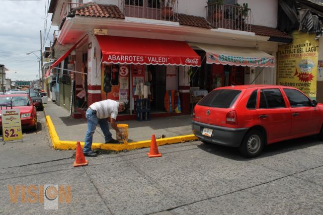 Inician trabajos para mejorar la vialidad en la calle 16 de Septiembre y Nicolás Romero