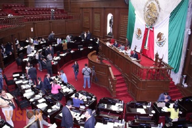 Notifican al Congreso ausencia de las presidentas municipales de Huetamo y Pátzcuaro
