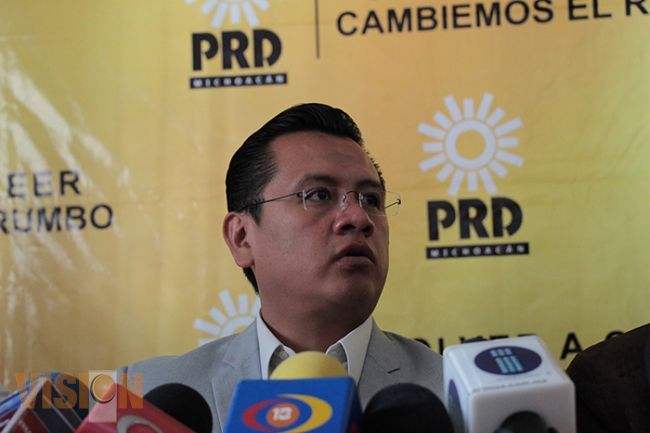 El PRD se reposiciona ante la sociedad, está fuerte y fortalecido: Carlos Torres Piña.