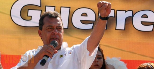 Ángel Aguirre pide licencia como gobernador de Guerrero
