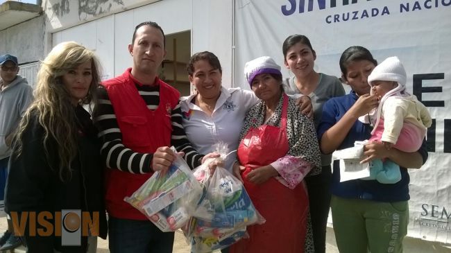 DIF Michoacán beneficia a más de 400 morelianos en jornada de salud.