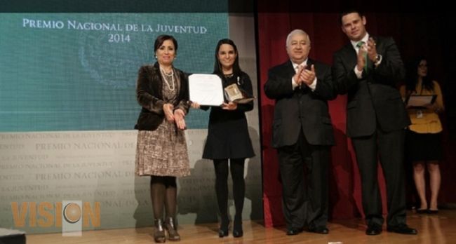 Michoacana fue galardonada con el Premio Nacional Juventud 2014
