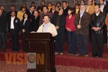 PRD cierra filas en torno a Leonel Godoy Rangel
