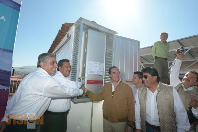 Instalan Red de Autogeneración de Energía Eléctrica Solar en mercados de Morelia.
