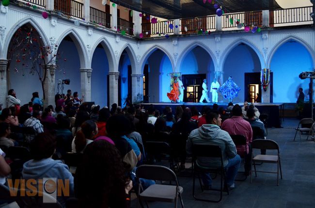 El grupo de danza Jurhiata celebra su XX Aniversario en la Casa de la Cultura