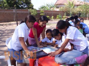 Crece oposición a posible fusión de secretarías de Cultura y Educación