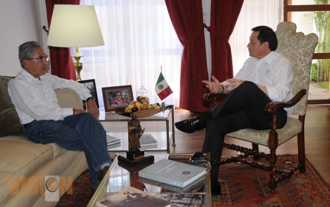 Salvador Jara recibió en Casa de Gobierno al secretario de Gobernación, Osorio Chong