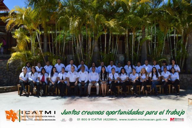 Celebra plantel Icatmi Coalcomán XX aniversario.