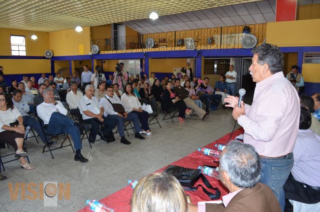 Más de 70 mil profesores de la SNTE se suman al proyecto de Chon Orihuela