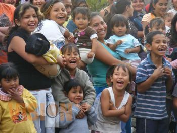 DIF Uruapan llevó más juguetes a niños pobres del municipio