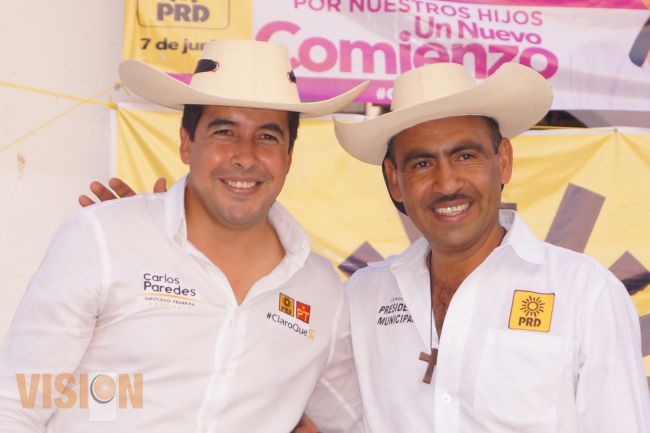 Habitantes de Benito Juárez brindan su apoyo a Carlos Paredes del PRD