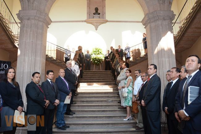 Homenaje a fundadores de la Universidad Michoacana, primer evento de la Comisión Centenario