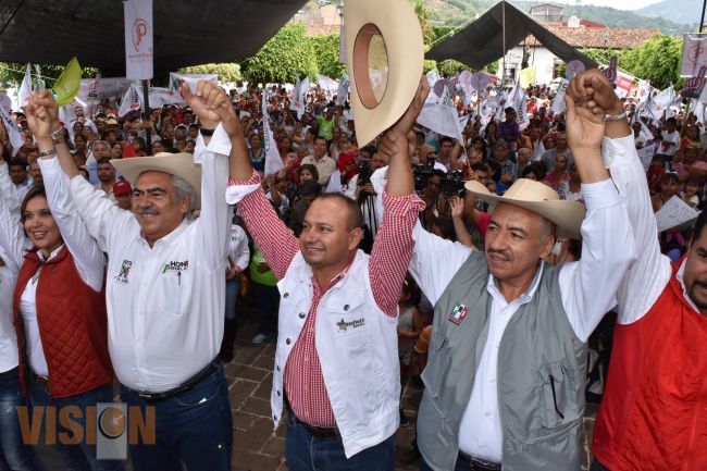 Chon Orihuela es un candidato honorable y trabajador: Agustín Trujillo 