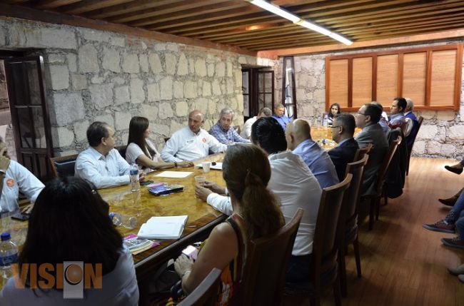 Se reúne Manuel Antúnez con empresarios de la Canaco Morelia
