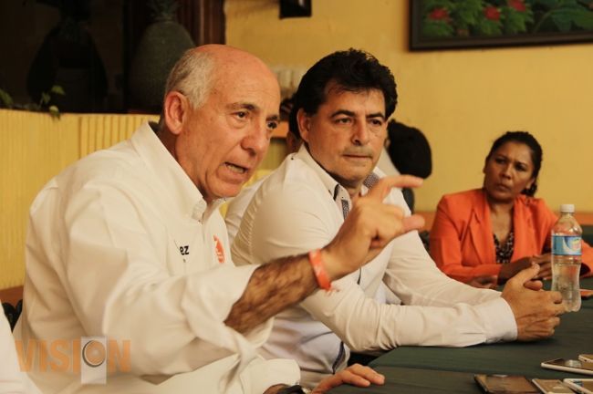 Candidato independiente de Lázaro Cárdenas respalda a Manuel Antúnez