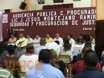 Encabeza Procurador primer audiencia pública del año
