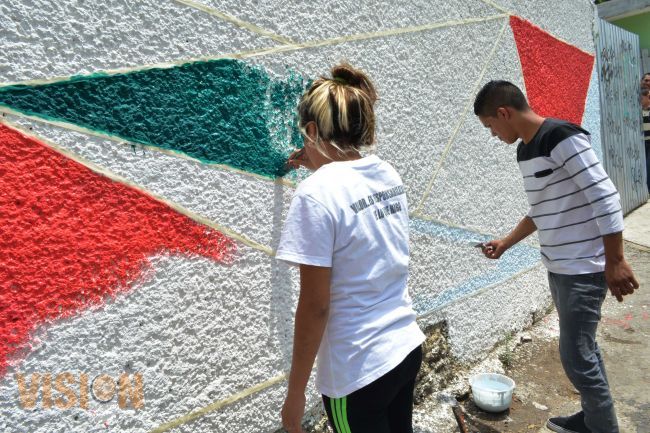 En murales, jóvenes morelianos promueven la cultura de la paz