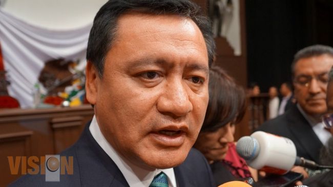 Osorio Chong aseguró se revisarán amenazas a ediles de Michoacán 