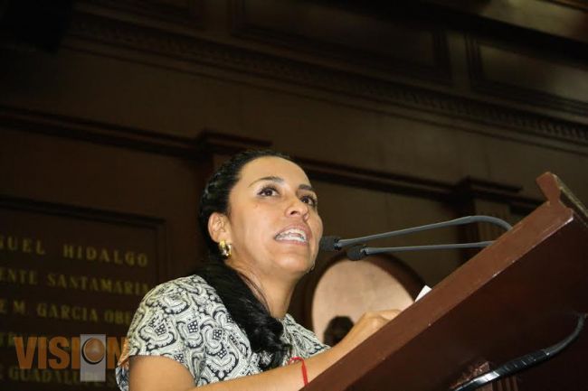 Diálogo, herramienta fundamental para consolidar armonía social: Mary Carmen Bernal