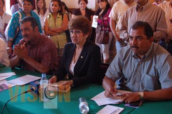 Vigila Comisión Legislativa de Educación análisis de problemática de paralelismo en la SEE 