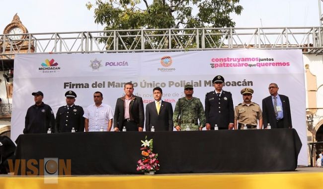 Formalizan transferencia de policía de Pátzcuaro al Mando Único