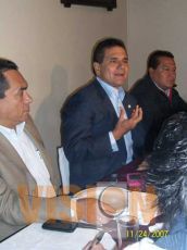 Silvano propone a estudiantes realicen servicio social y prácticas profesionales en serctor público