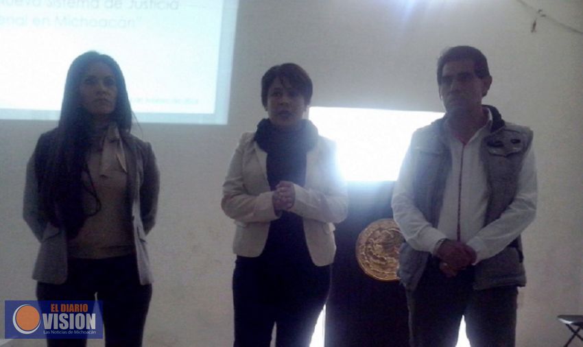 Imparten conferencia en Tanhuato sobre principios básicos del Nuevo Sistema de Justicia Penal