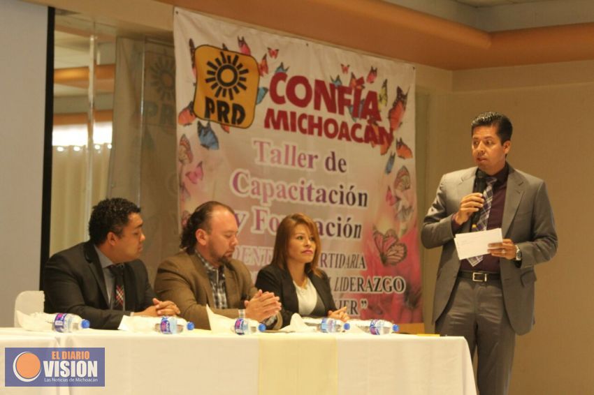 Las mujeres, agentes fundamentales en el cambio político y social: Antonio García Conejo