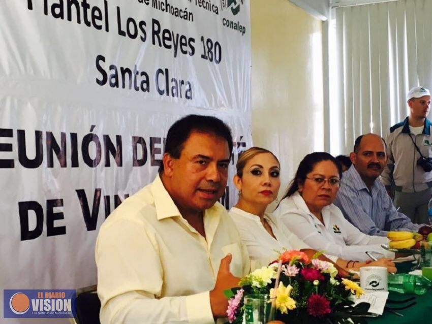 Urgente modificar planes de estudios de subsistemas en Michoacán: “Lupo” Hernández