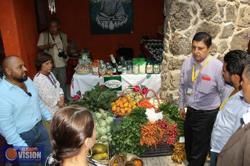 Ignacio Campos inauguró el 1er Festival Vegano en Uruapan