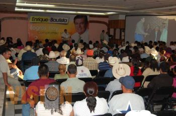 La organización social, vital para el progreso de Michoacán: Enrique Bautista