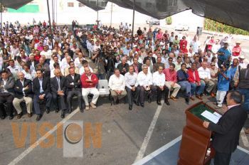 Rinden Priistas Homenaje a Luis Martínez Villicaña