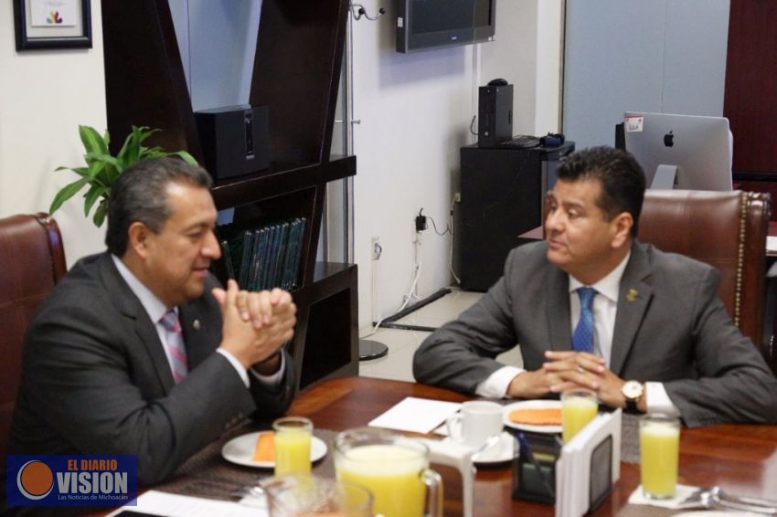 Juan Bernardo Corona y Wilfrido Lázaro estrechan coordinación en favor de las y los michoacanos