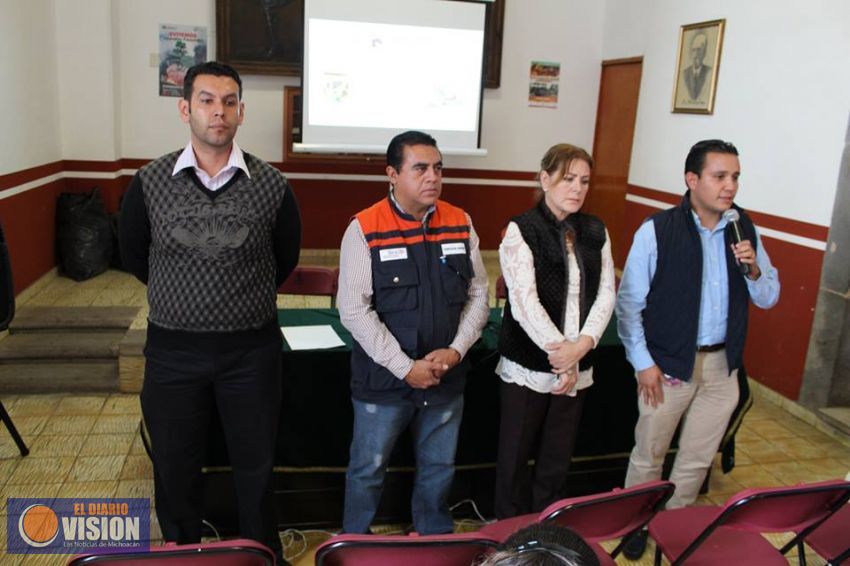 Ayuntamiento de Quiroga imparte curso sobre manejo de alimentos 