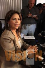 Fabiola Alanís se muestra solidaria con la comunidad de Cherán