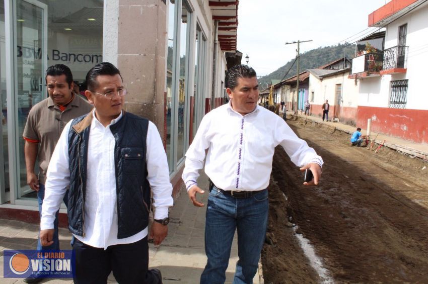 Lucharemos para que Paracho sea reconocido como Pueblo Mágico: Torres Piña