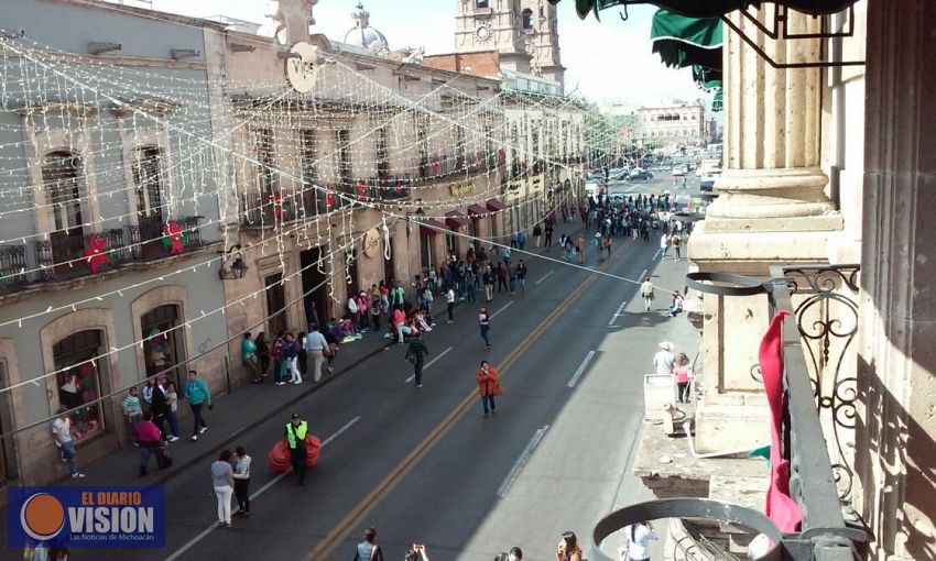 CUL protesta en el Congreso y bloquea avenida Madero