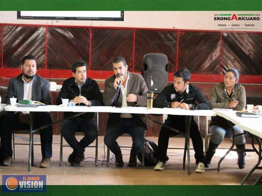 Se reunieron Ayuntamiento de Erongaricuaro con Cedemun, ante varias solicitudes que se han hecho 