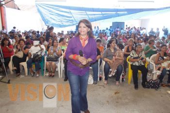 Pugna Fabiola Alanís para que las mujeres ocupen más espacios de representación popular